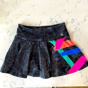 Rebel Athletic Legendary Flouncy Shirt/Skort in Abstract Pop. Size Adult Medium